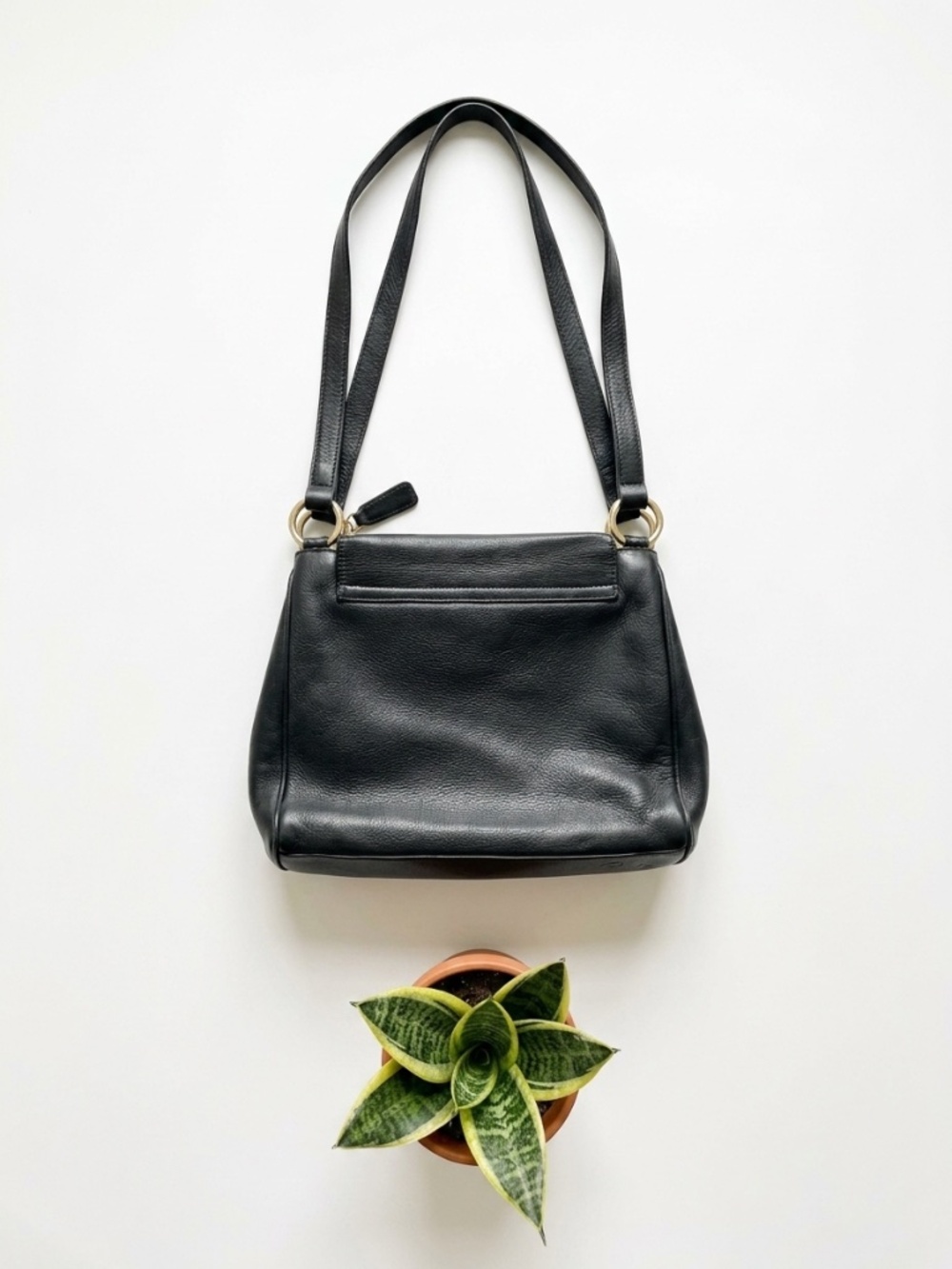 Vintage Paloma Picasso black leather bag with gold hardware 1980s - Picture 6 of 6